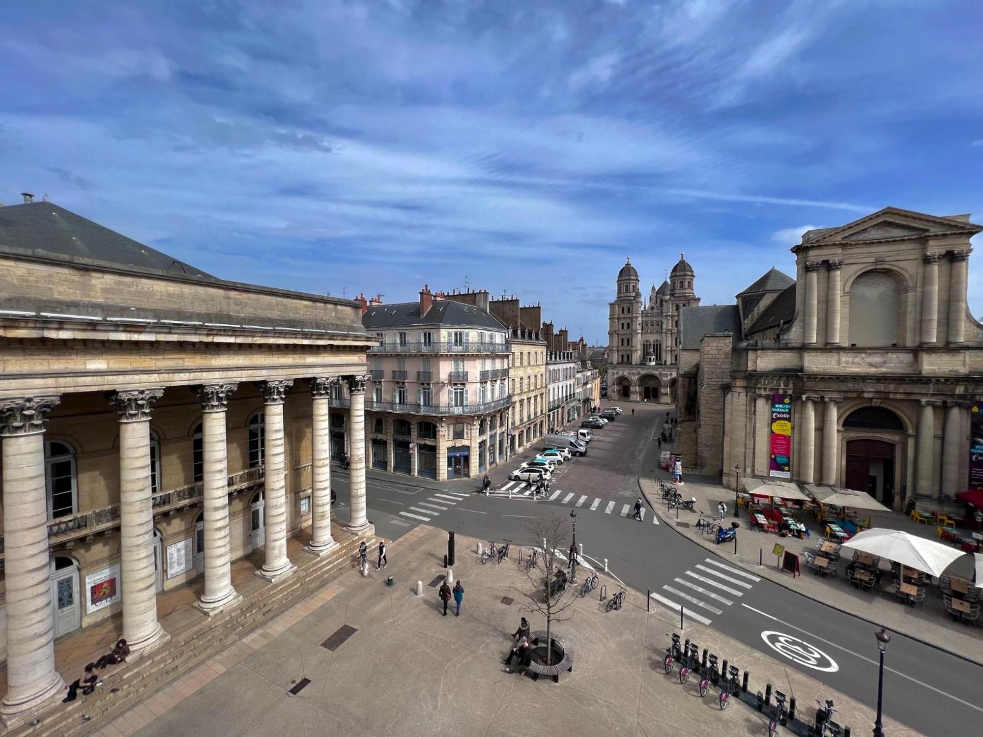 Le Theatre : Centre Historique Apartment Dijon Bagian luar foto